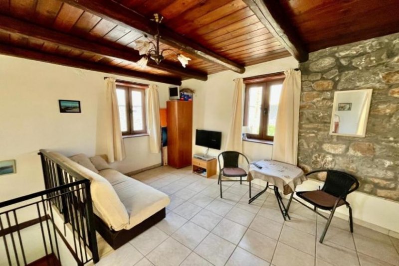 Nofalias MIT VIDEO: Kreta, Nofalias: Schönes, freistehendes Steinhaus mit 2 Schlafzimmern, Garten und Meerblick von der Terrasse Haus